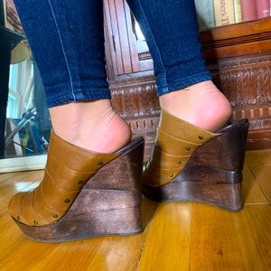 Bratz vibes DVF Wood Heel Wedges